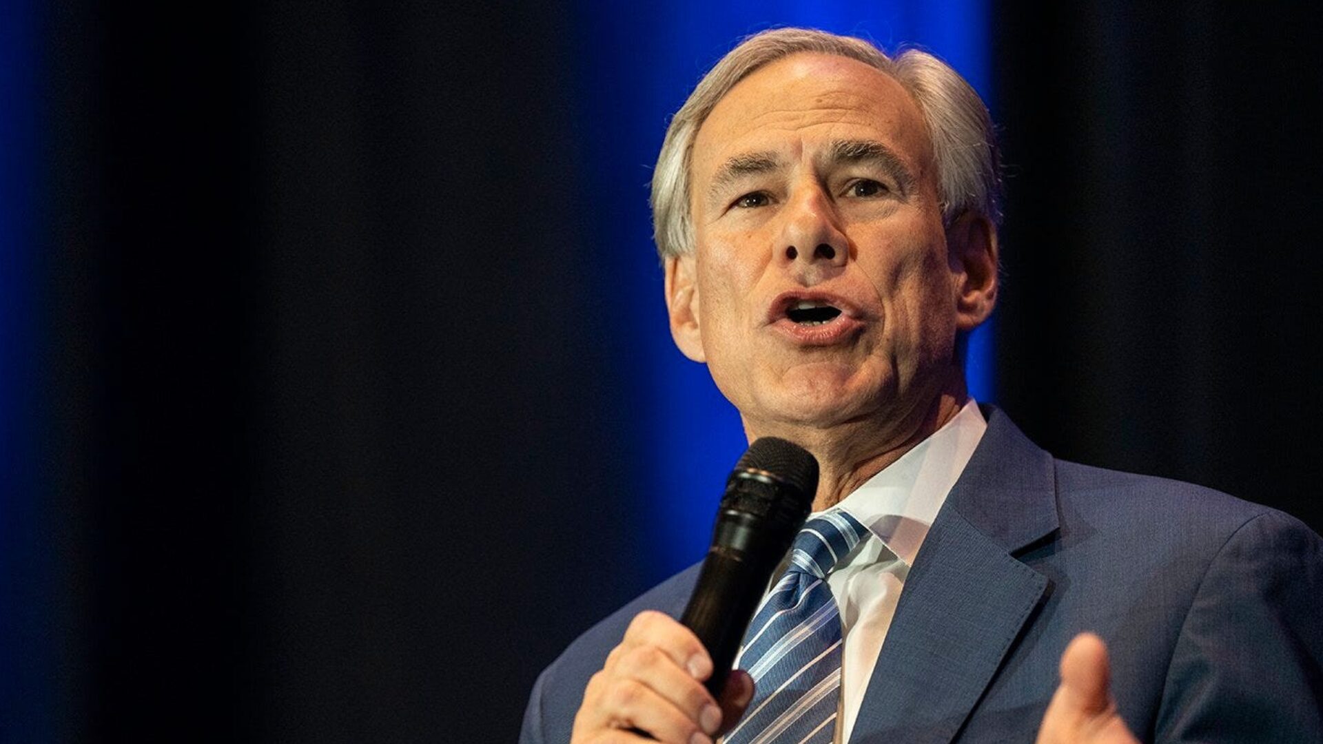 Texas Governor Set to Tackle Border Crisis with New ICE Deportation Plan [WATCH]