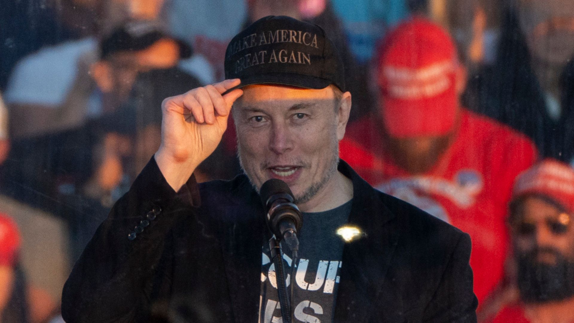 Elon Musk to Wrap Up DOGE Role on Schedule, Leavitt Fires Back at Media Spin [WATCH]