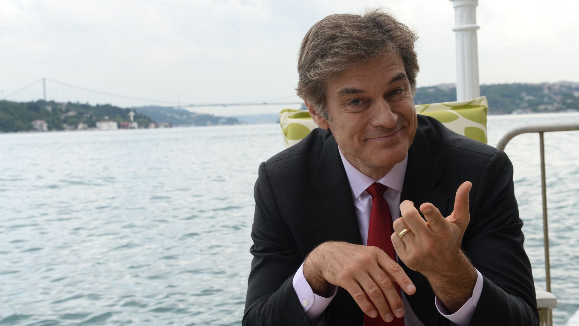 Dr. Oz Reveals Staggering Fraud in Medicaid, Medicare [WATCH]