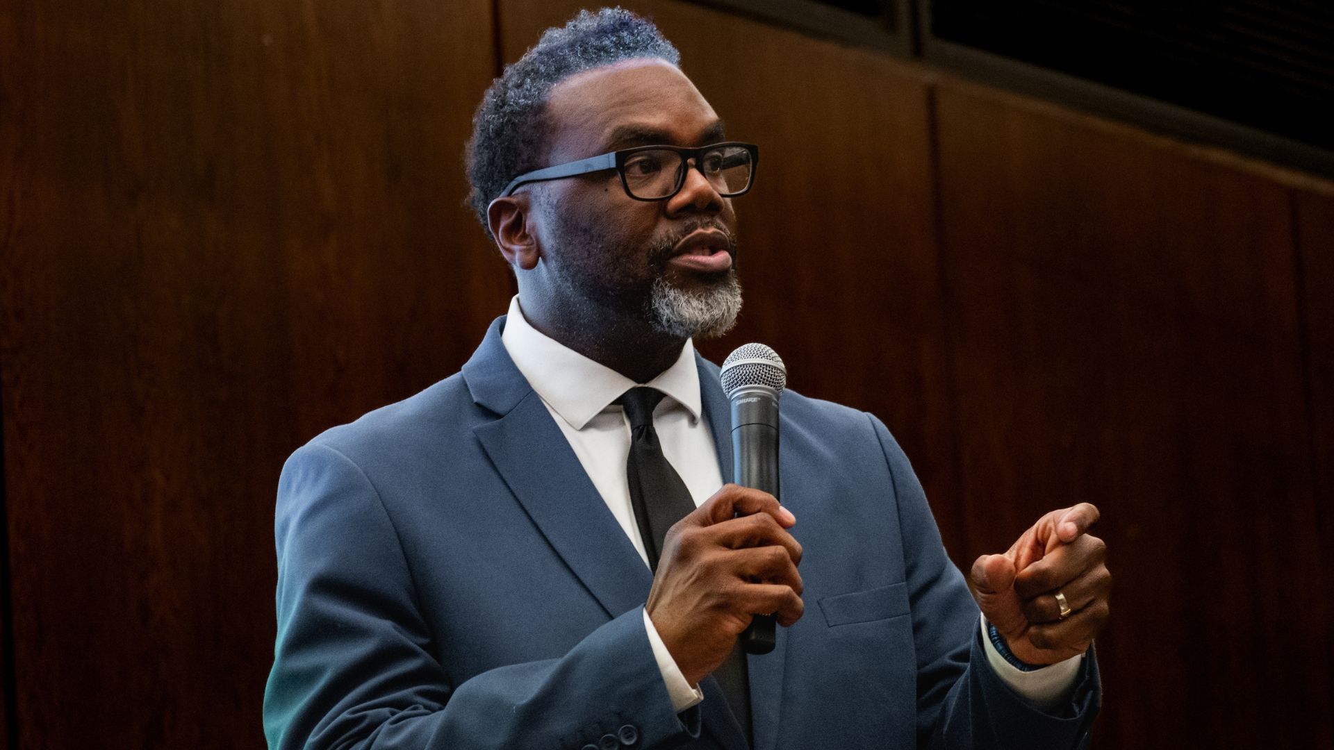 On Memorial Day, Chicago’s Mayor Brandon Johnson Celebrates… Africa [WATCH]