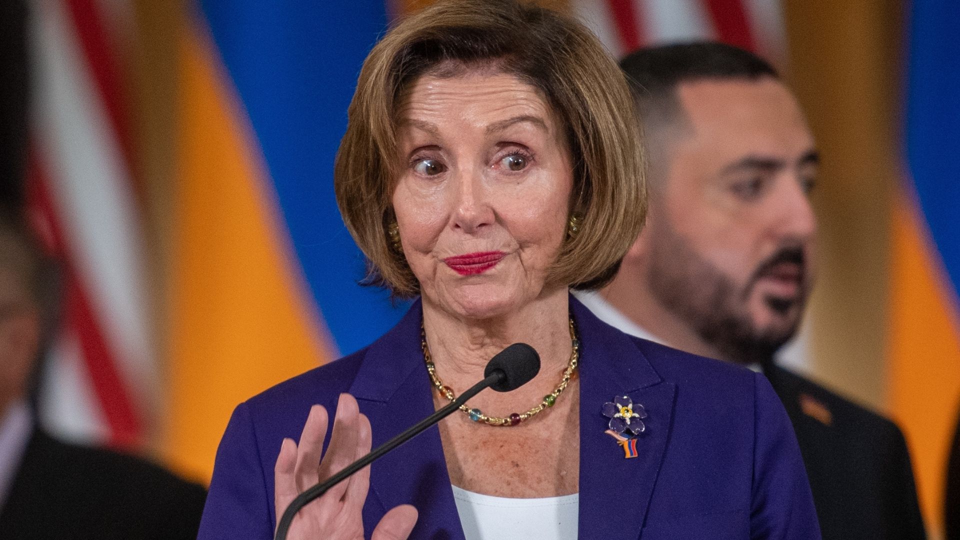 Trump Torches ‘Crooked’ Pelosi, Demands Probe Into Shady Stock Market Wins