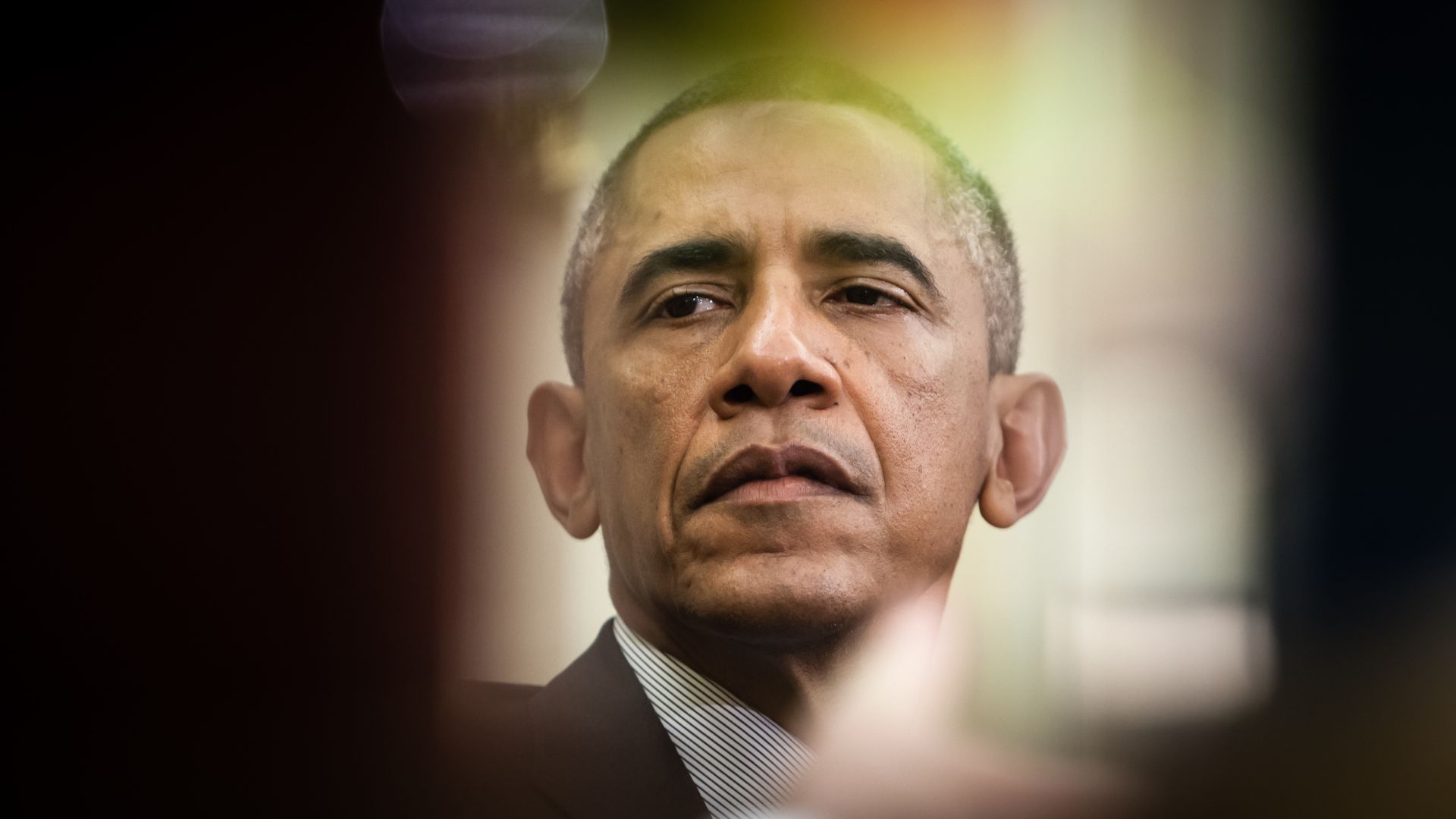 Trump Moves Obama’s Portrait Out of the Way Amid Explosive Russia Hoax Allegations [WATCH]