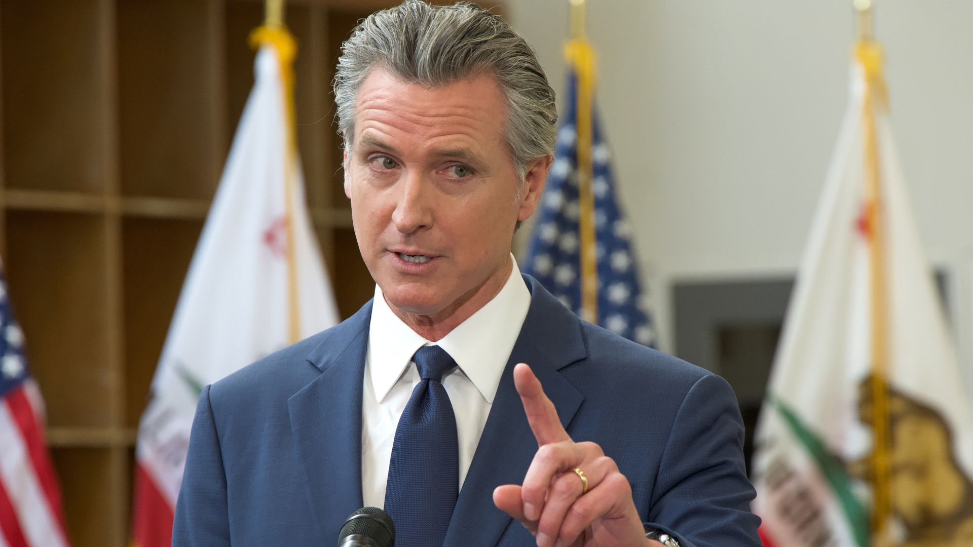 Gavin Newsom Threatens to ‘Punch These Sons of B*thces in the Mouth’ [WATCH]