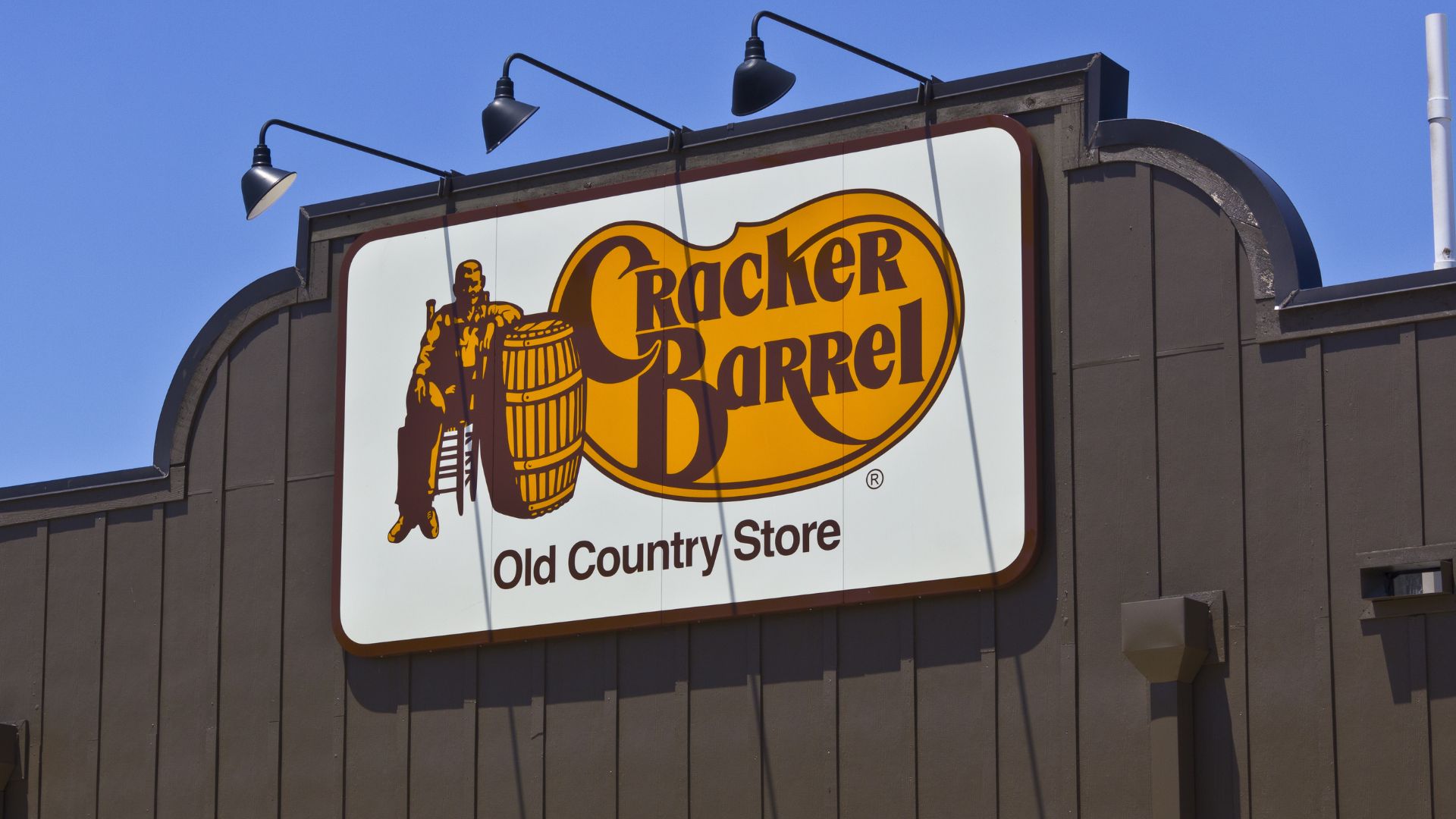 Cracker Barrel Issues Damage Control Statement After Logo Backlash, Stock Plunge [WATCH]