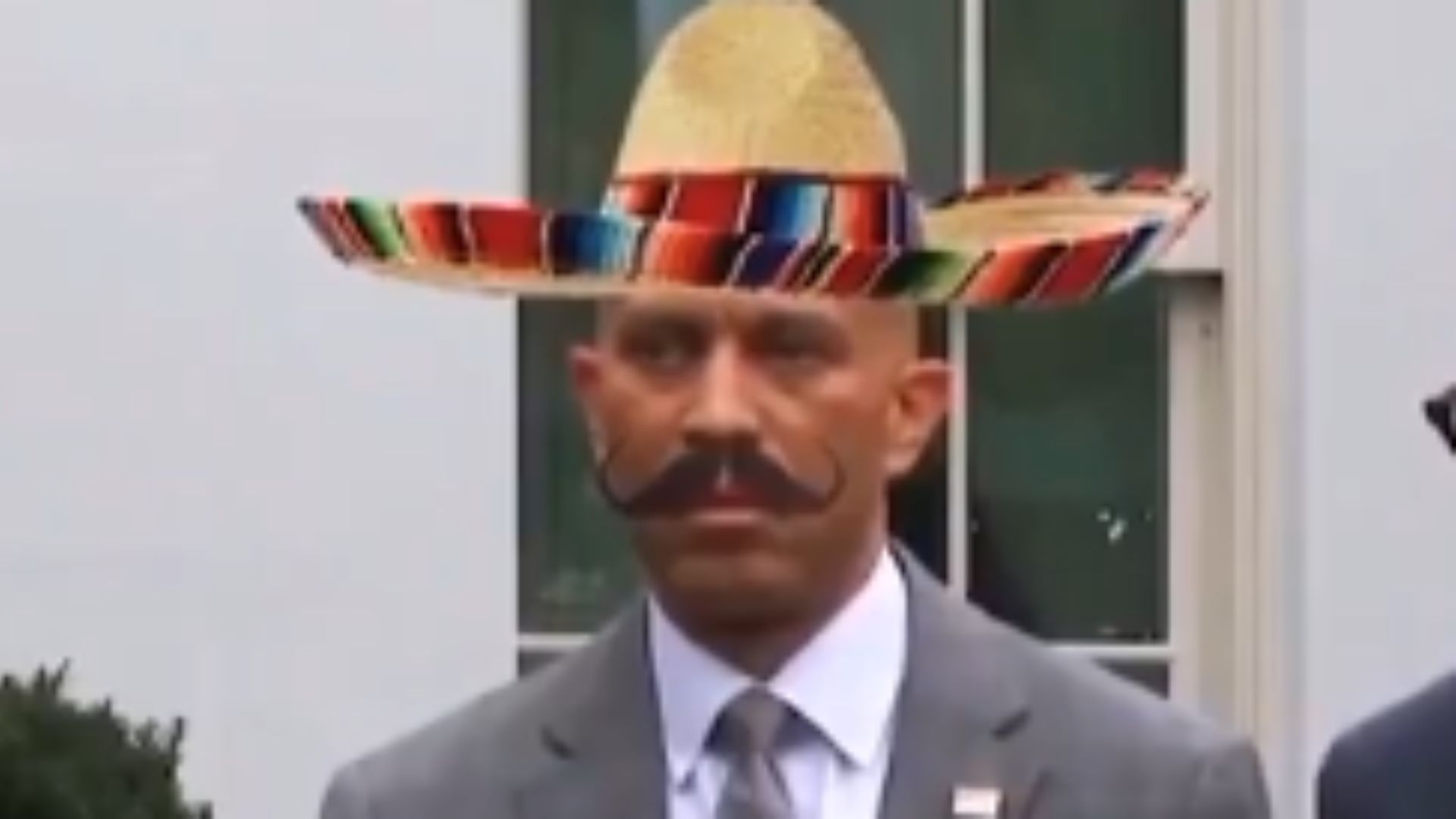 Hakeem Jeffries Ducks Salary Question as 750,000 Workers Go Unpaid for Schumer’s Shutdown [WATCH]