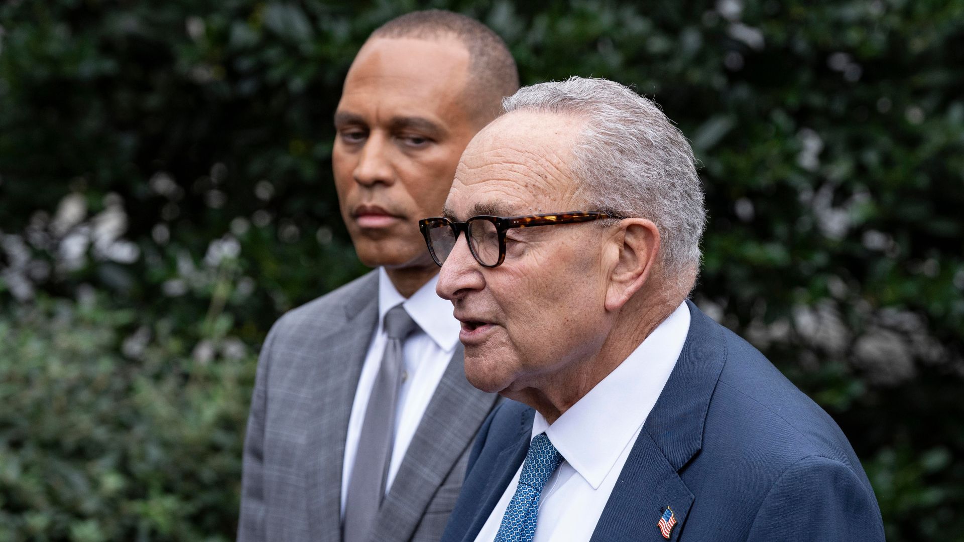 Federal Workers’ Union Turns on Democrats, Demands End to Schumer’s Shutdown [WATCH]